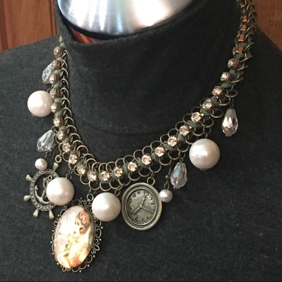 Quirky costume charm necklace & earring set - Picture 2 of 12